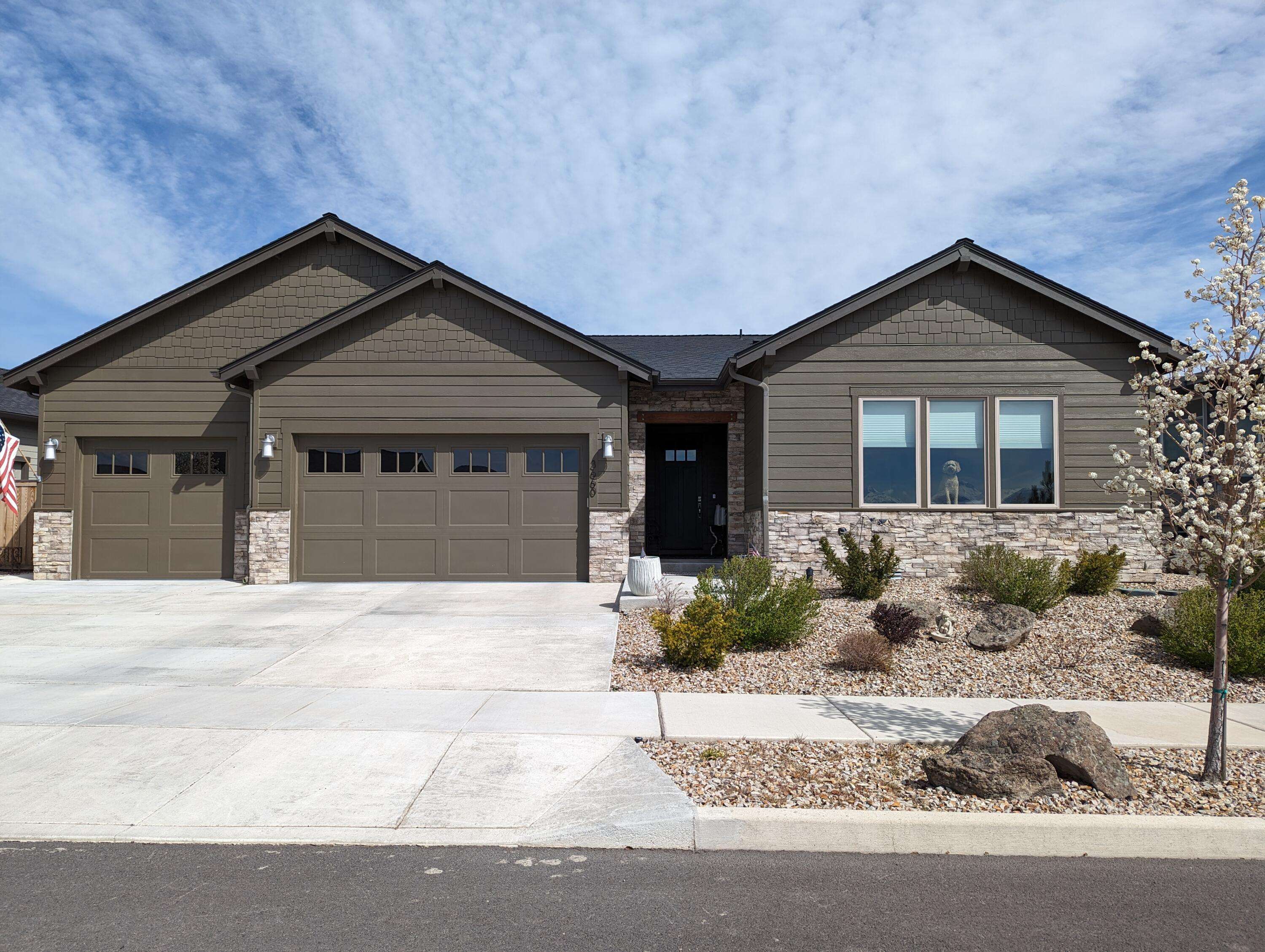 3660 45th ST,  Redmond,  OR 97756