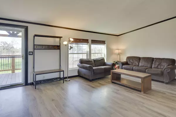 Redmond, OR 97756,1929 Varnish AVE