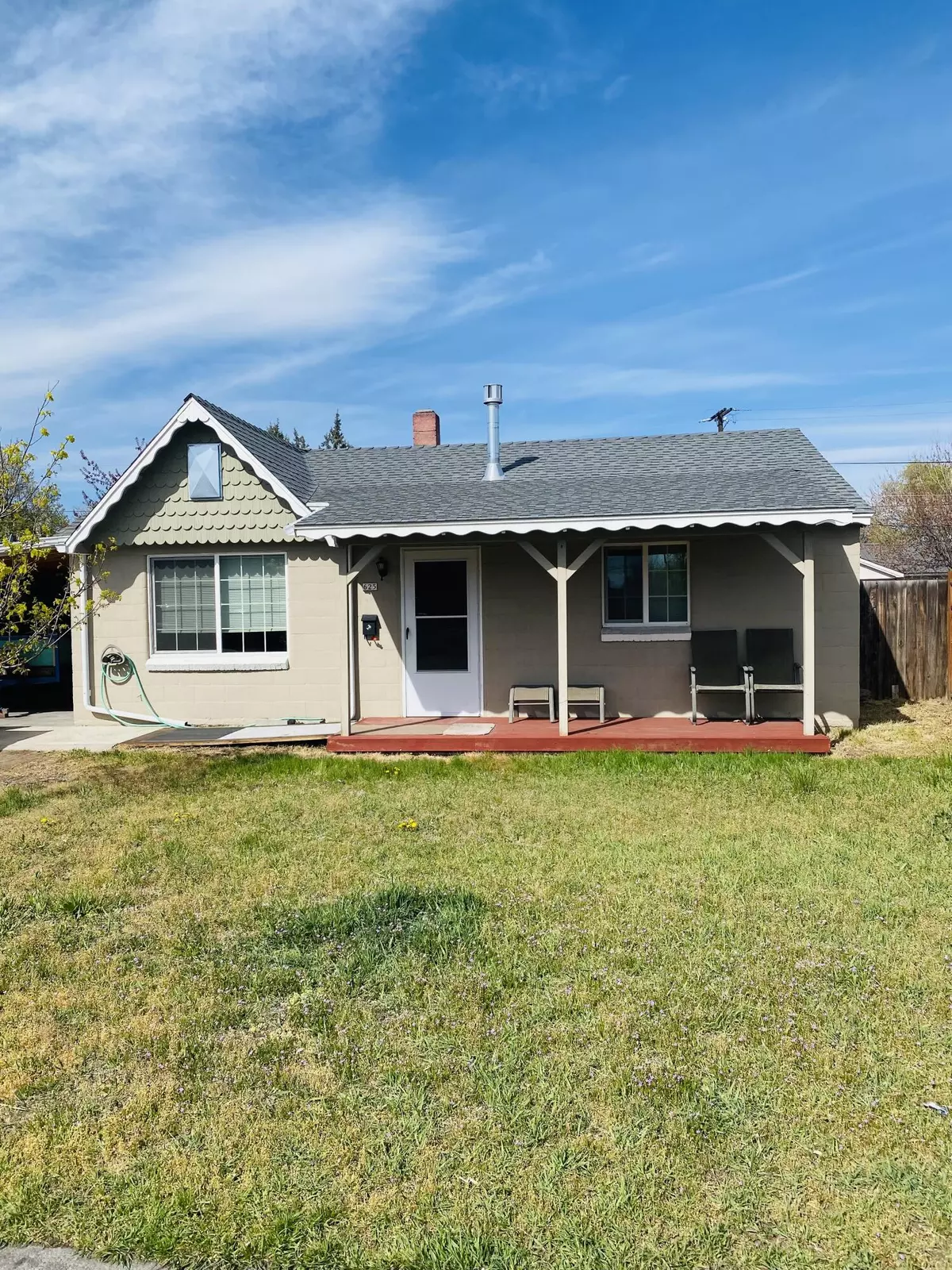 Redmond, OR 97756,625 7th ST