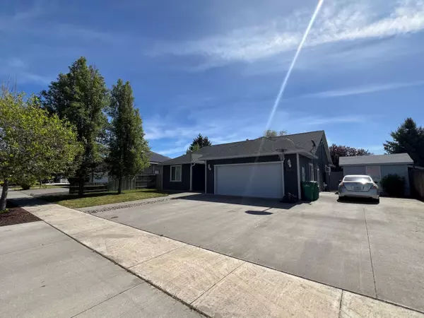 Klamath Falls, OR 97603,5179 Regency DR