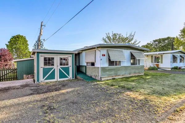 421 Stevens RD #21, Eagle Point, OR 97524