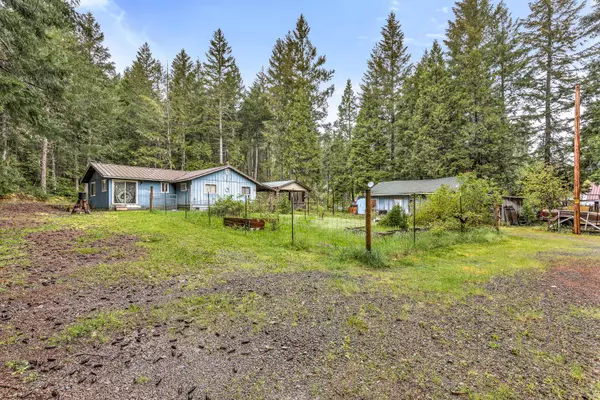 37618 Redwood HWY, O'brien, OR 97534