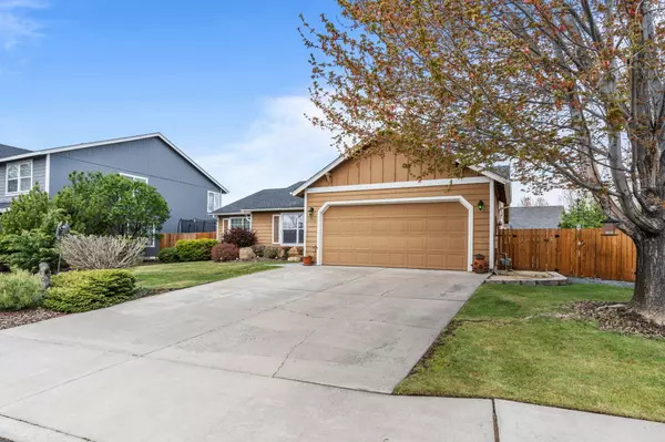 Redmond, OR 97756,1543 Teak AVE