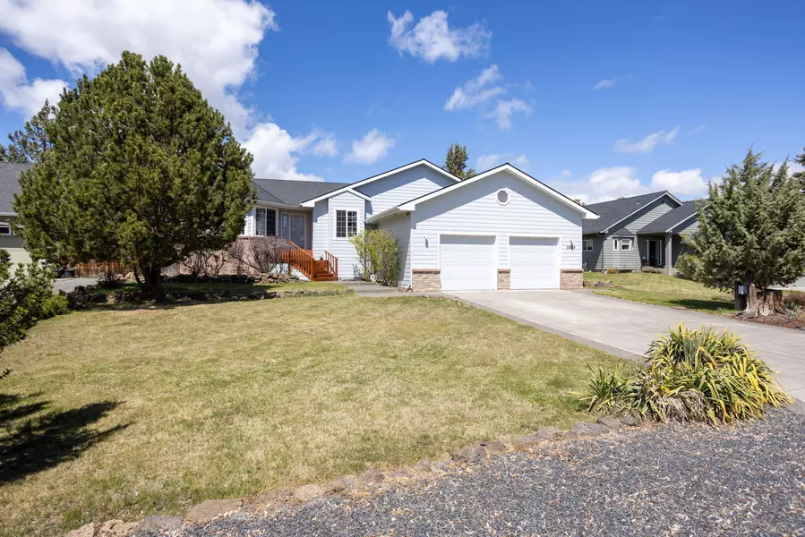 20824 Dione WAY, Bend, OR 97703