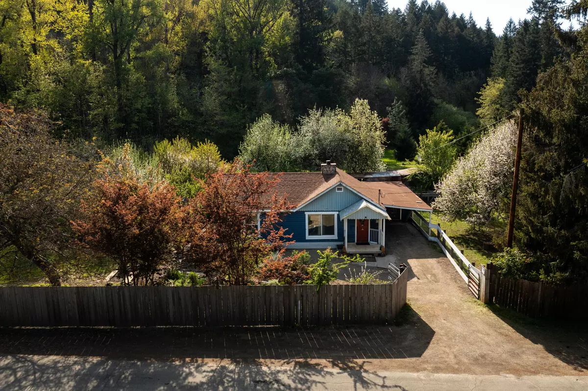 Glendale, OR 97442,547 Barton RD