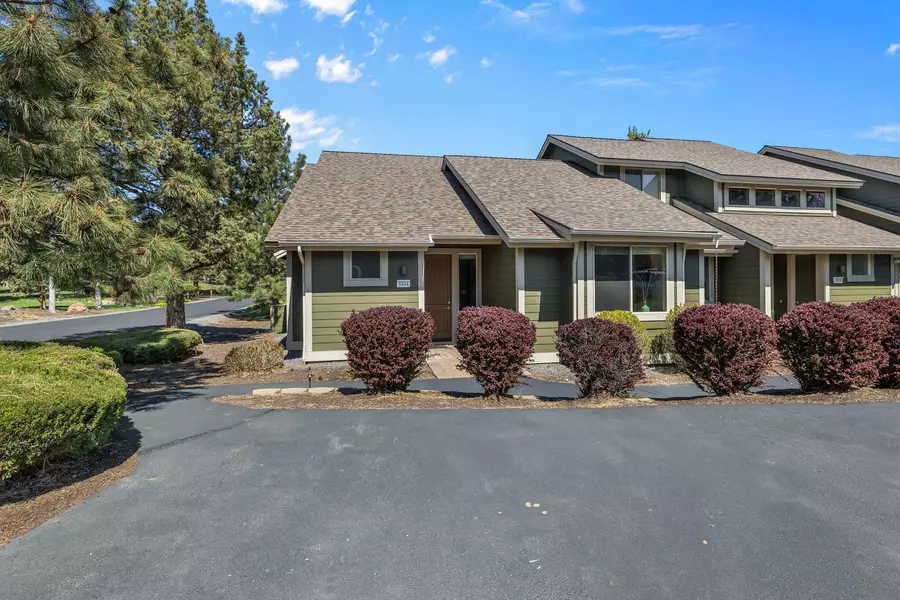 1354 Highland View LOOP, Redmond, OR 97756