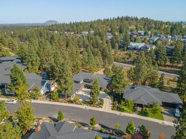 Bend, OR 97703,2204 Lolo DR