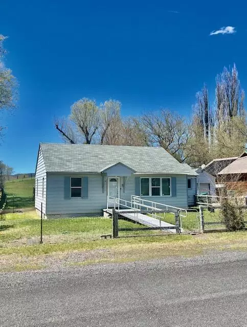 Klamath Falls, OR 97603,1440 Dayton ST