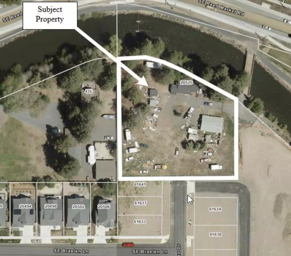 Bend, OR 97702,20525 Reed Market RD