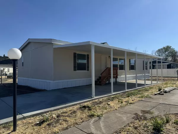 Phoenix, OR 97535,4729 Pacific Highway HWY ##30