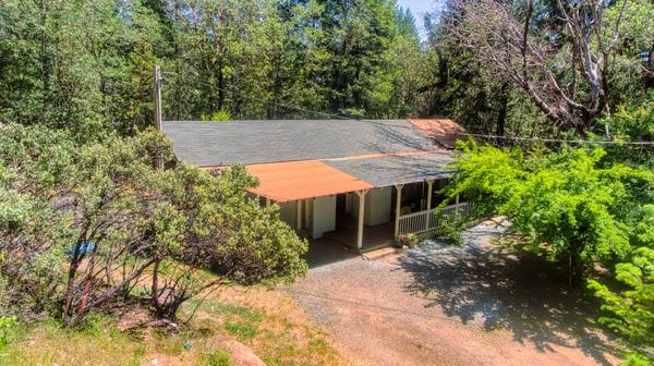 500 Warren RD, Selma, OR 97538