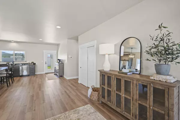 White City, OR 97503,3820 Francine CT