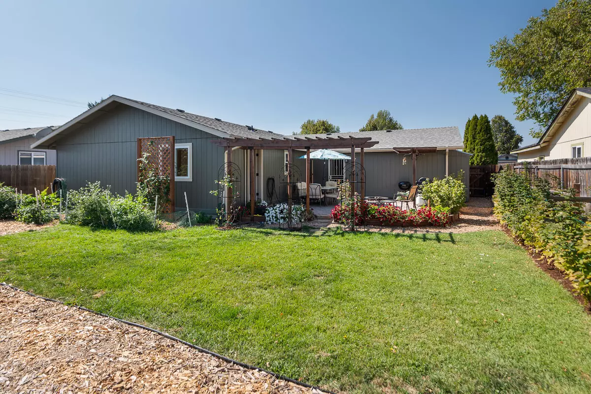 Redmond, OR 97756,1442 28th ST