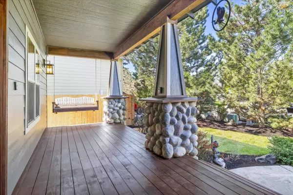 Bend, OR 97703,2400 Summerhill DR