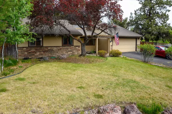 3337 Yew AVE, Redmond, OR 97756