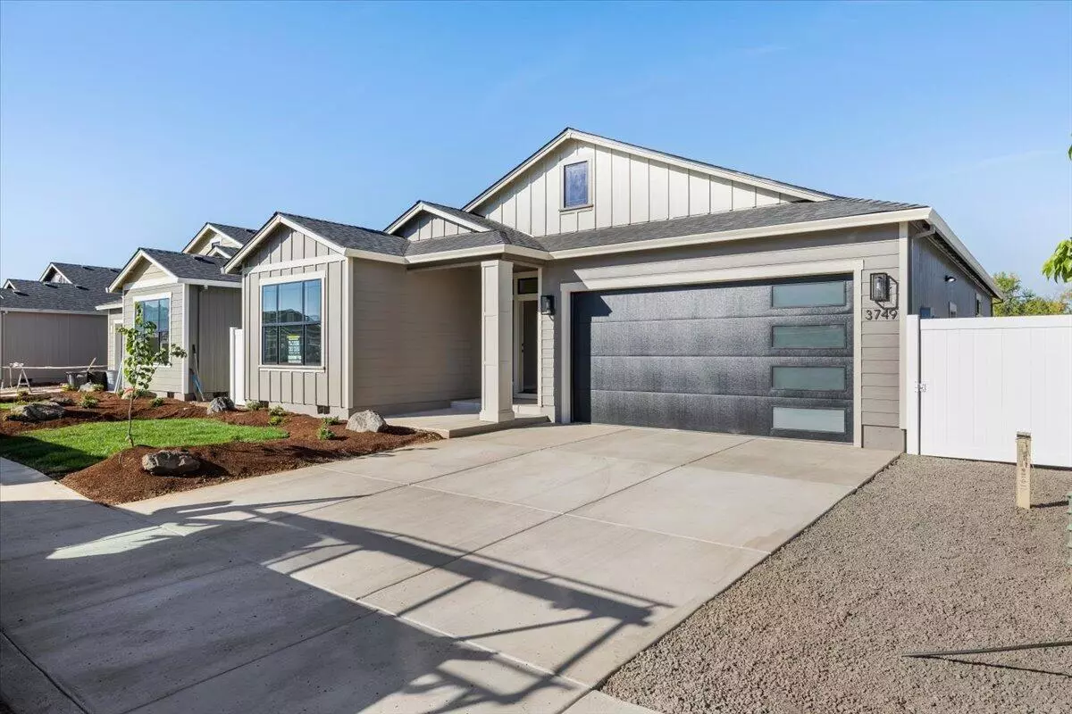 White City, OR 97503,3749 Nicholas WAY