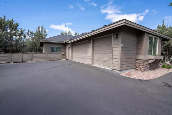 Redmond, OR 97756,2435 Linnet LN