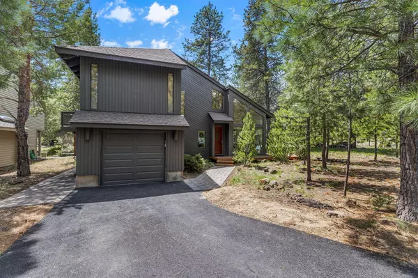 18083 Redhill LN, Sunriver, OR 97707