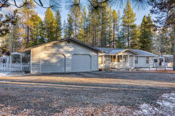 51422 Cedar RD, La Pine, OR 97739