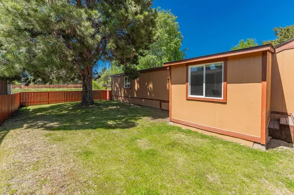 Bend, OR 97702,61445 27th ST #21