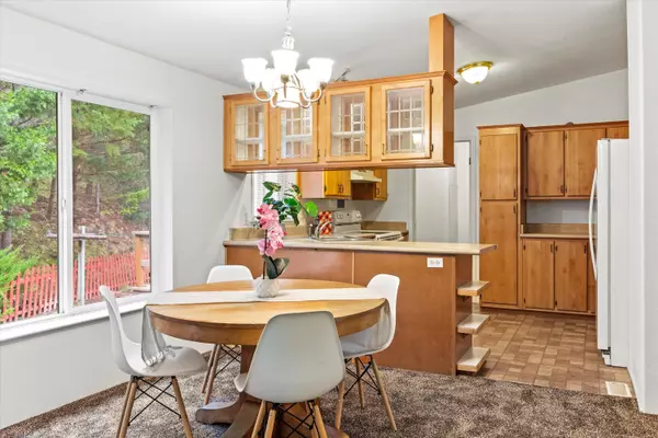 Wilderville, OR 97543,535 Round Prairie RD