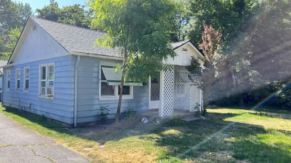 212 Park ST, Rogue River, OR 97537