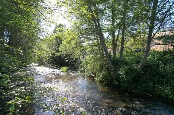 171 Yale Creek RD, Jacksonville, OR 97530