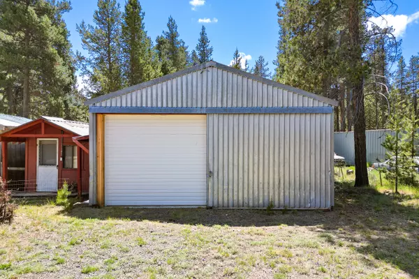 La Pine, OR 97739,15943 Mt View LN