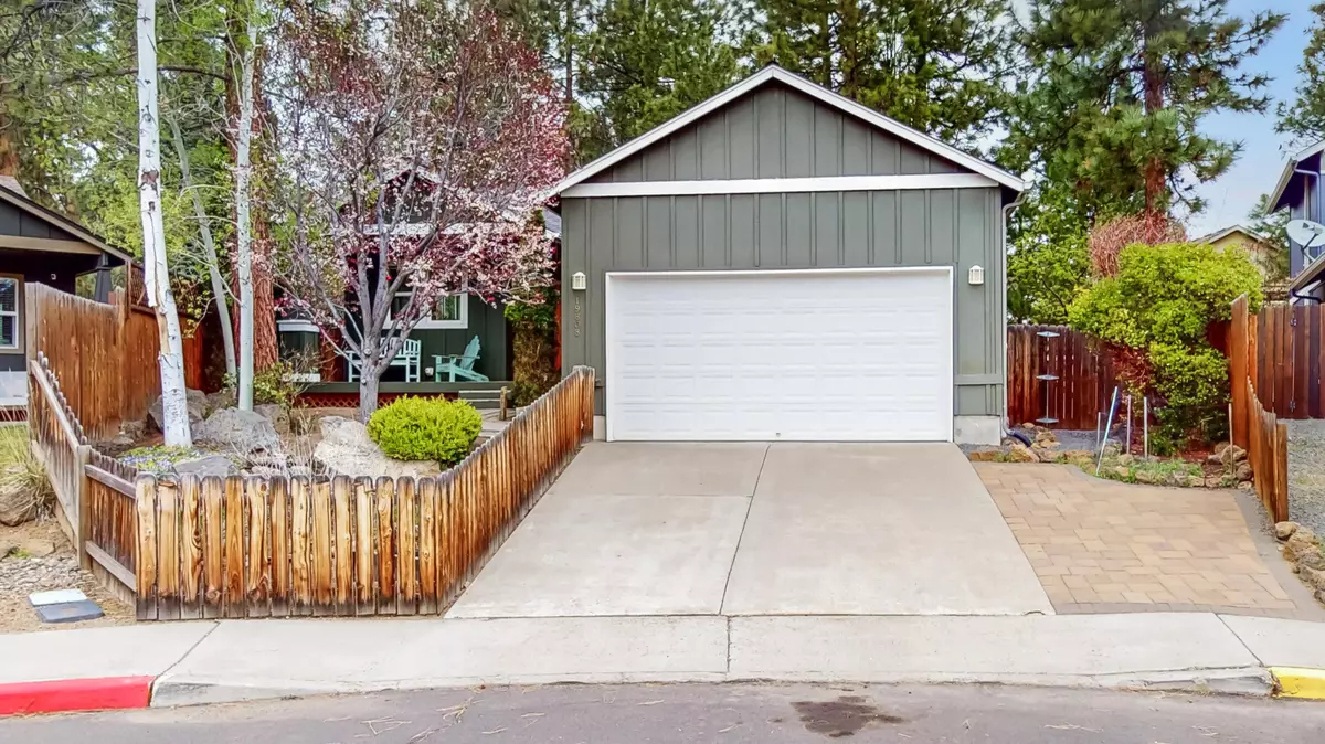 Bend, OR 97702,19808 Decoy CT