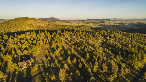 Klamath Falls, OR 97601,1064 Timber Mountain LN