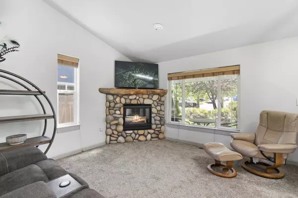 Bend, OR 97701,3046 NE Post AVE