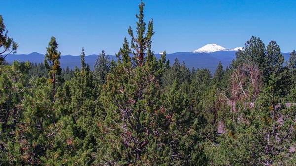 2616 Gill CT, Bend, OR 97703