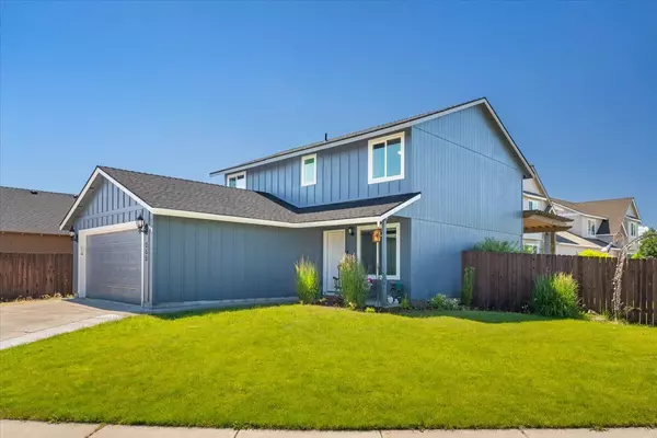 255 25th ST,  Redmond,  OR 97756