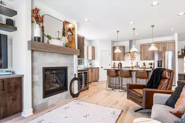 Bend, OR 97702,20473 Aberdeen DR