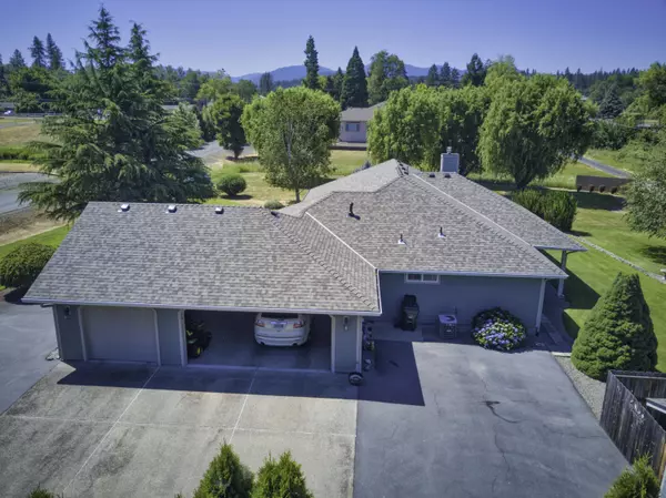 Grants Pass, OR 97527,974 Felicia LN