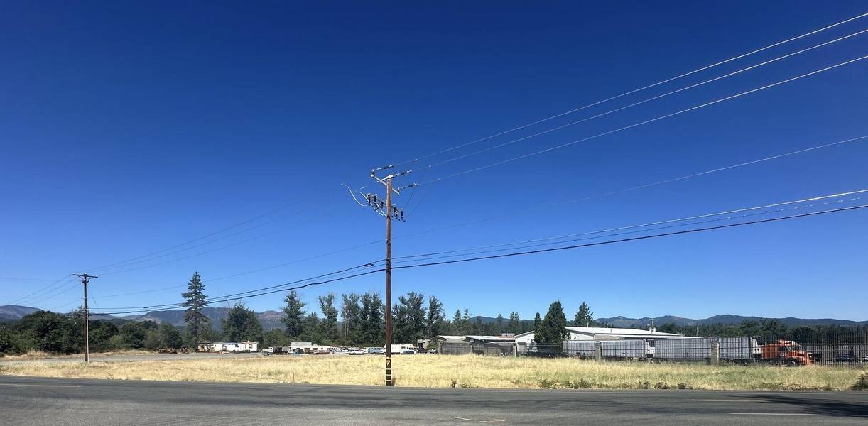 434 Pleasant Valley RD, Merlin, OR 97532