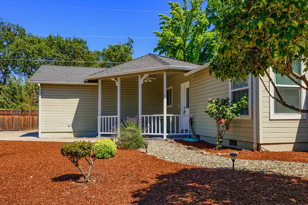 Grants Pass, OR 97527,1721 Brookhurst WAY