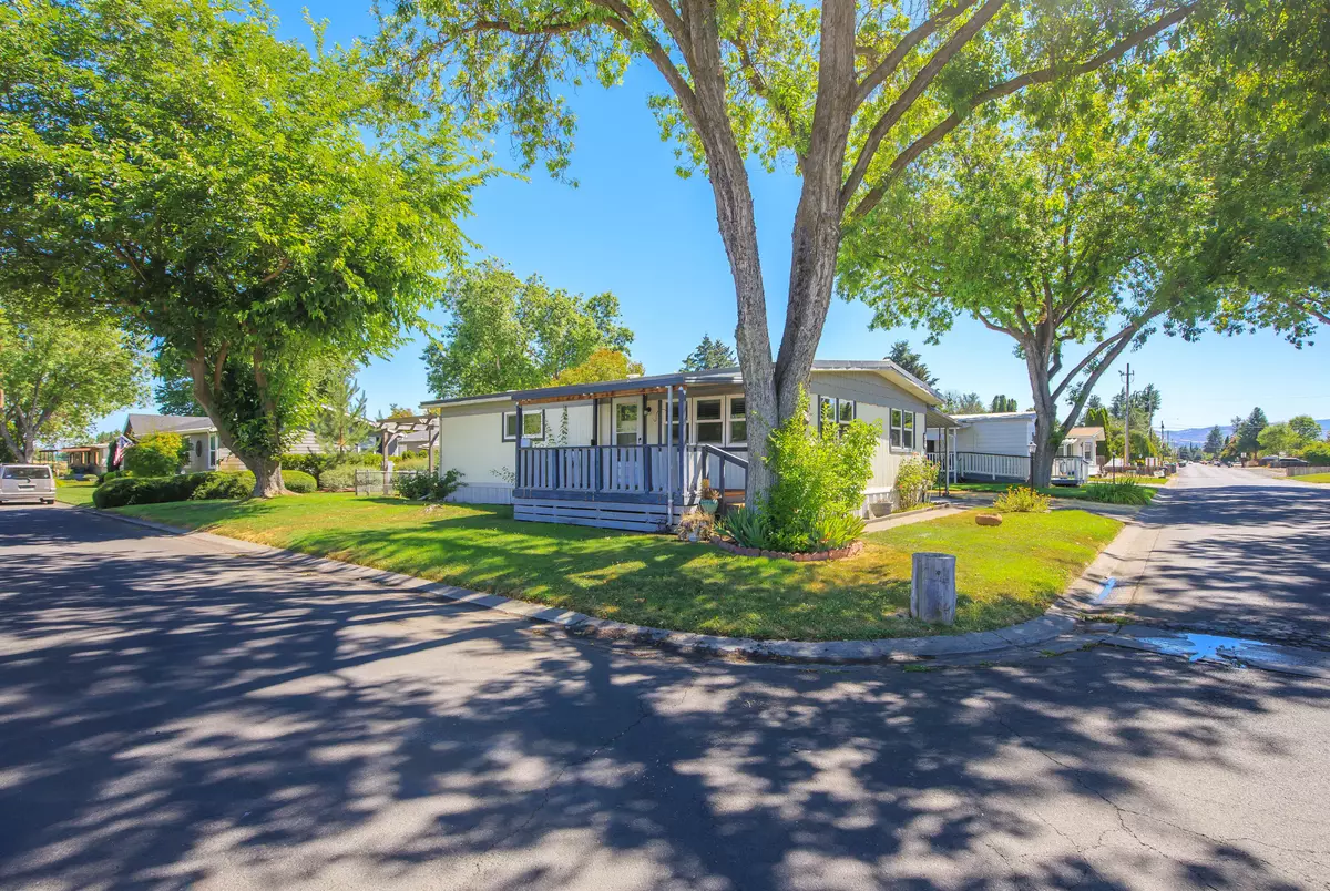 Medford, OR 97501,2600 Stearns WAY #SPC 5A