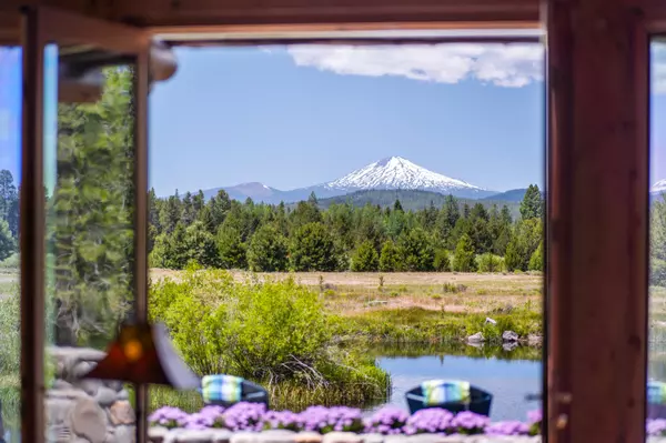 Bend, OR 97707,56087 School House RD