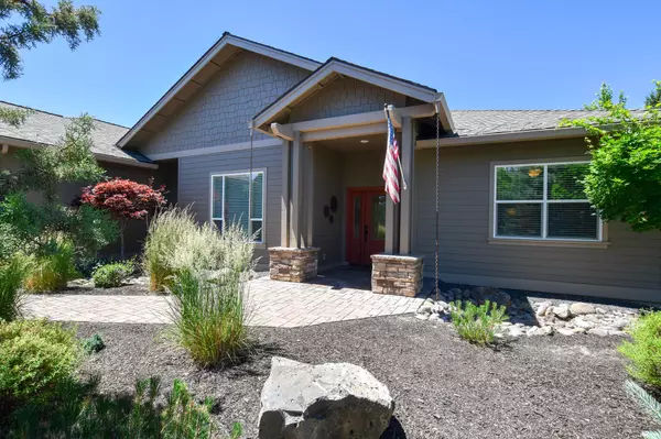 Redmond, OR 97756,485 Victoria Falls DR