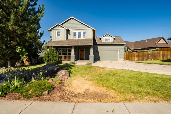 3743 35th PL, Redmond, OR 97756