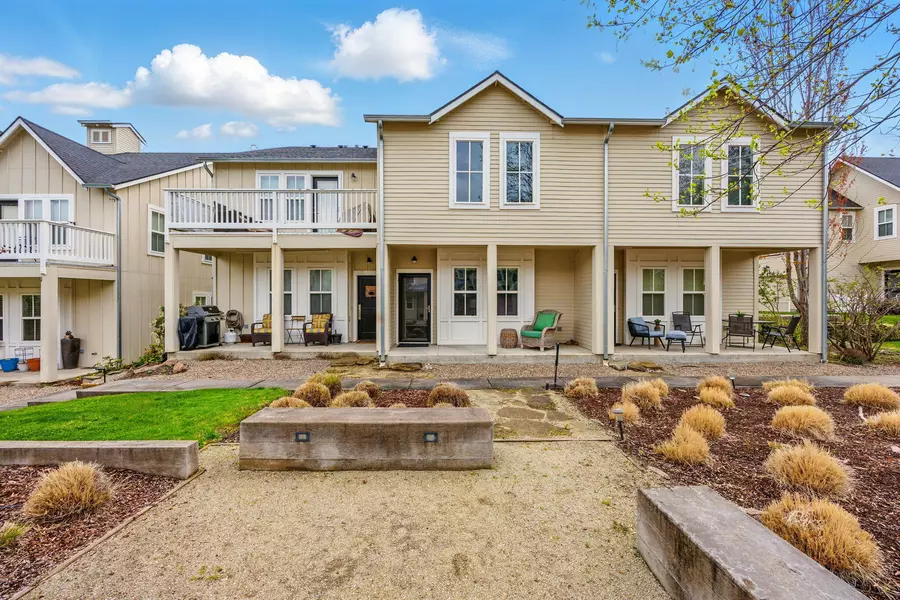 515 G ST #213, Jacksonville, OR 97530