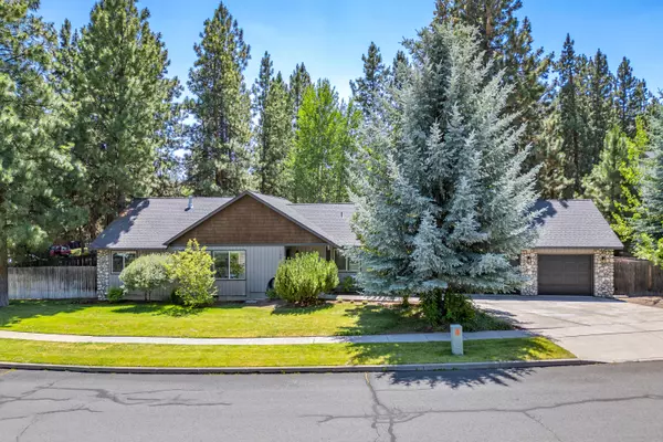 19961 Antler Point DR, Bend, OR 97702