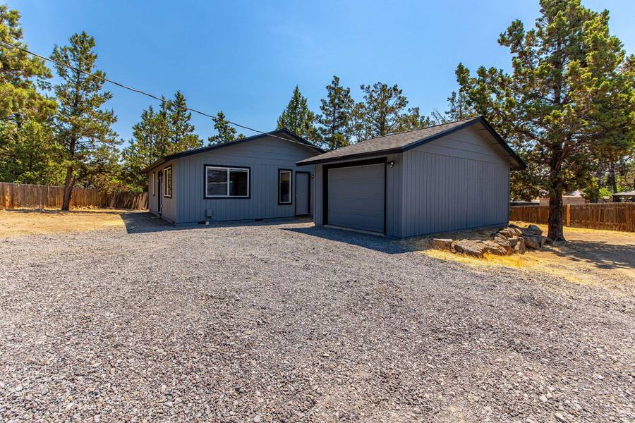 63426 Vogt RD, Bend, OR 97701