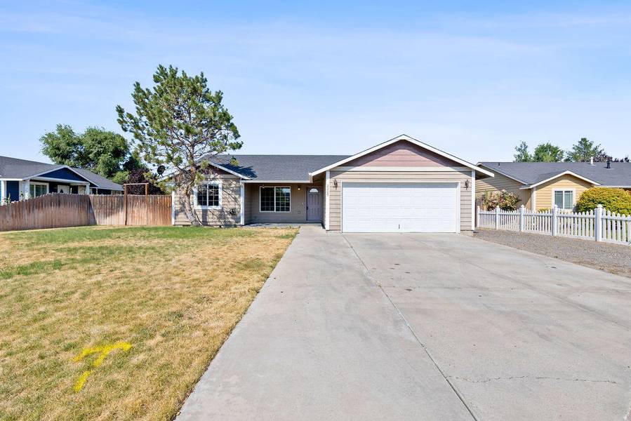 2225 Timberwolf LOOP, Prineville, OR 97754