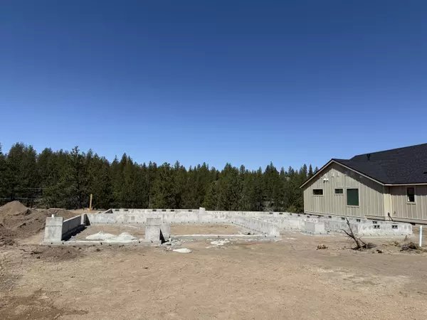 Bend, OR 97703,1379 Ochoa DR