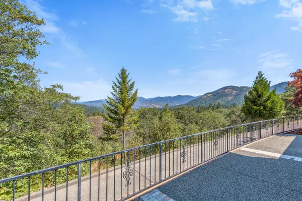 Grants Pass, OR 97527,180 Malone WAY