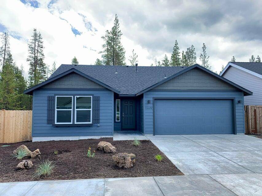 51350 Apache Tears CT, La Pine, OR 97739