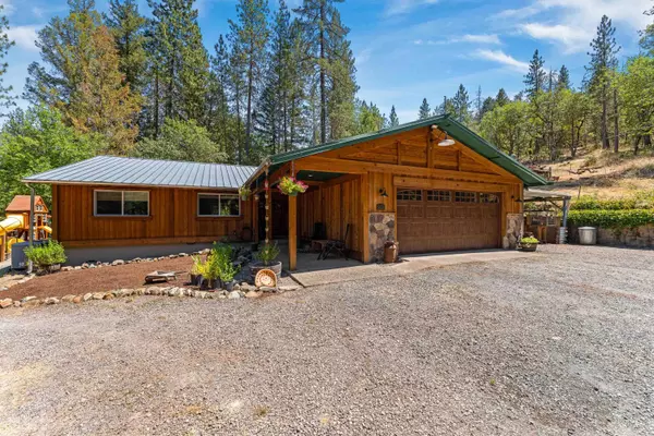 5400 Evans Creek RD, Rogue River, OR 97537