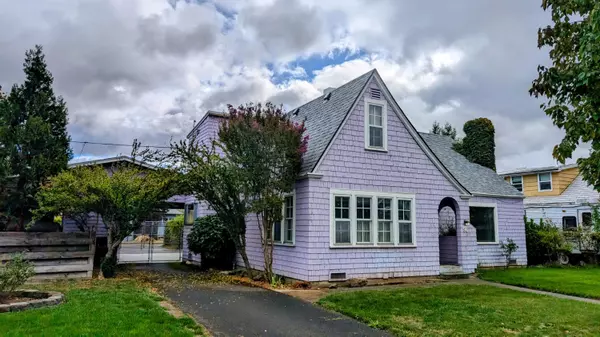 30 Summit AVE, Medford, OR 97501